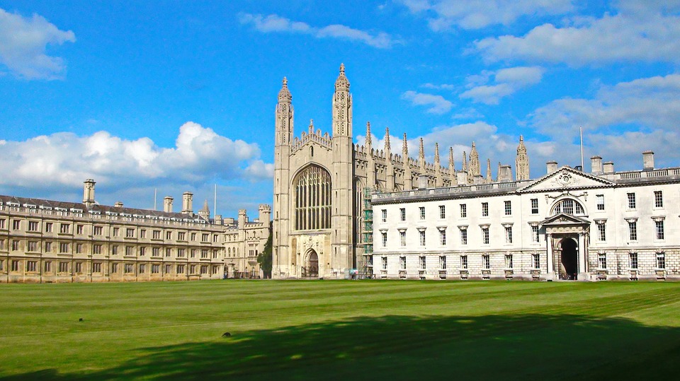 Cambridge University (c) www.pixabay.com