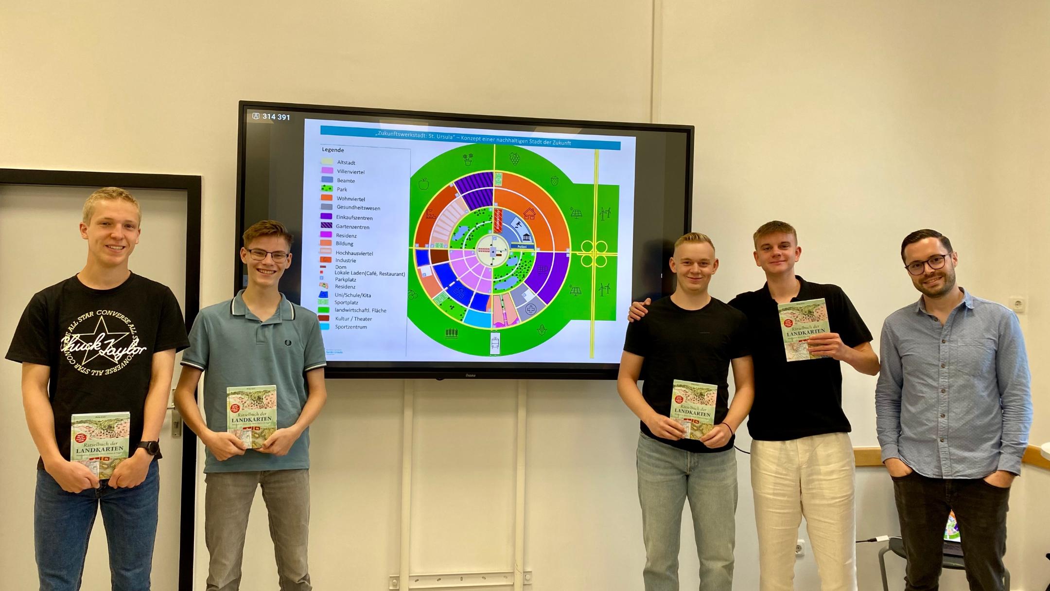 Schulsieger „Zukunftswerkstadt“ - Tim Borgans, Jan Engisch, Jannick Quadflieg, Luca Goertz