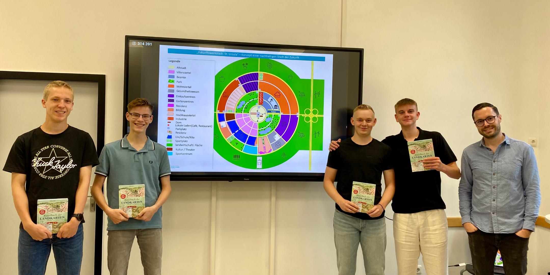 Schulsieger „Zukunftswerkstadt“ - Tim Borgans, Jan Engisch, Jannick Quadflieg, Luca Goertz