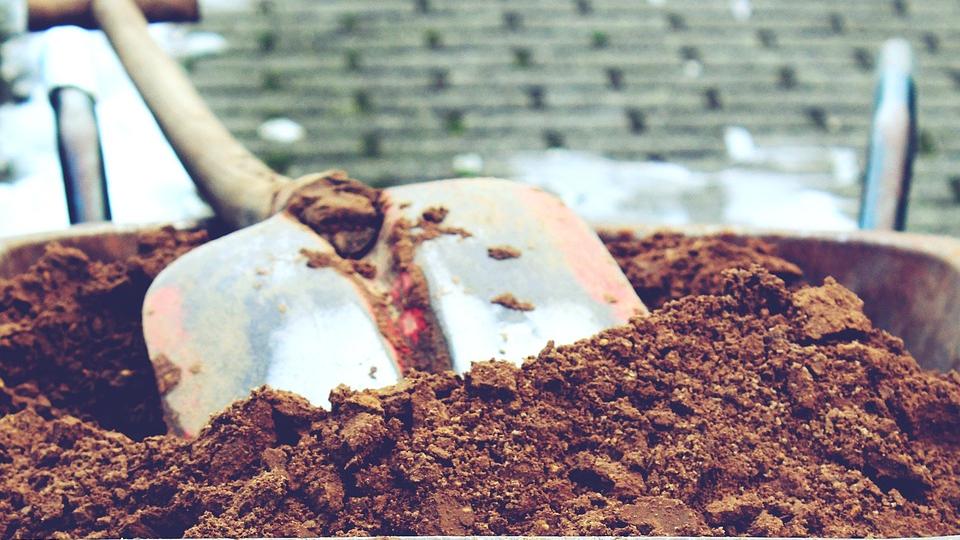 Gartenarbeit