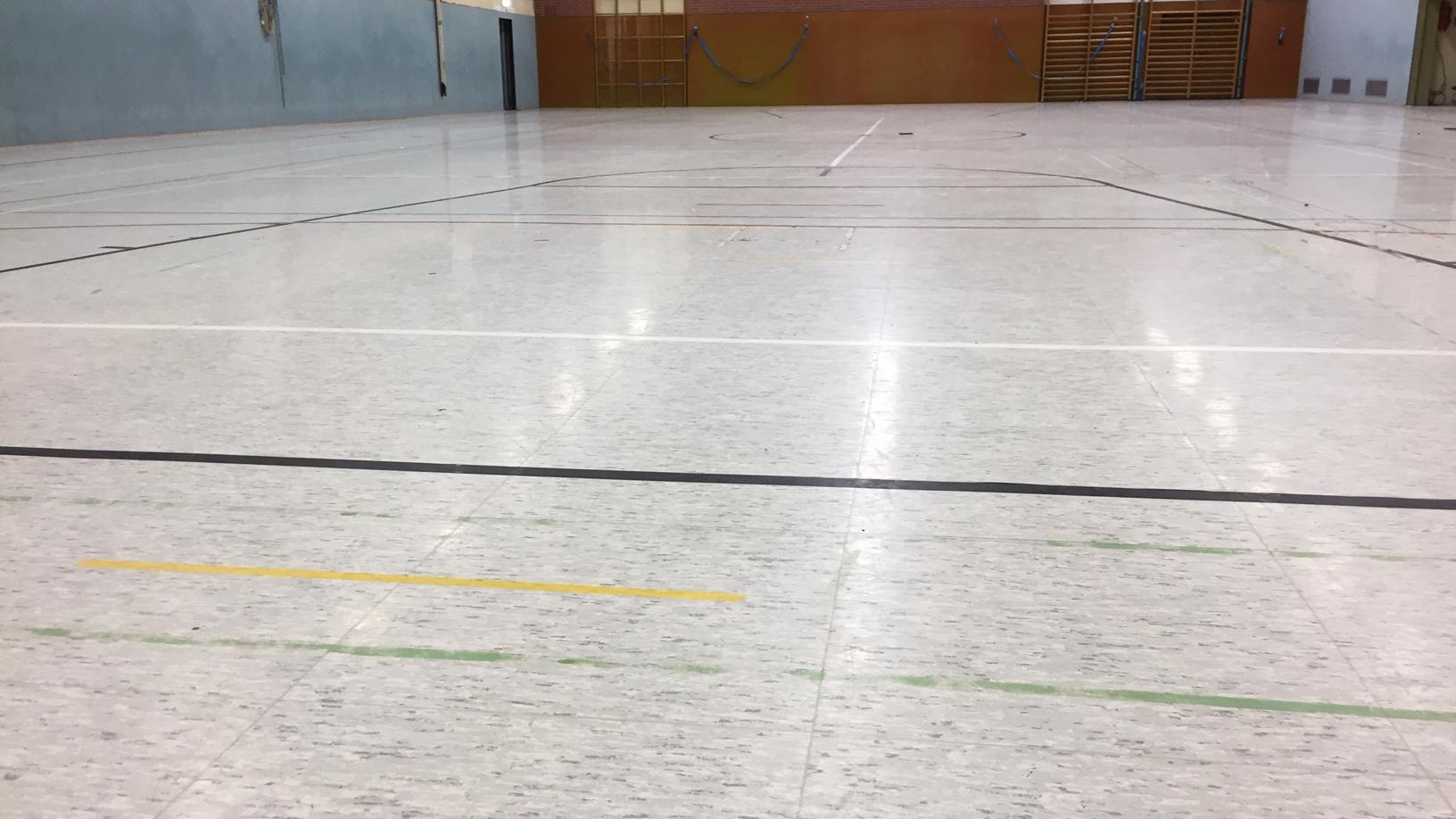Sporthalle