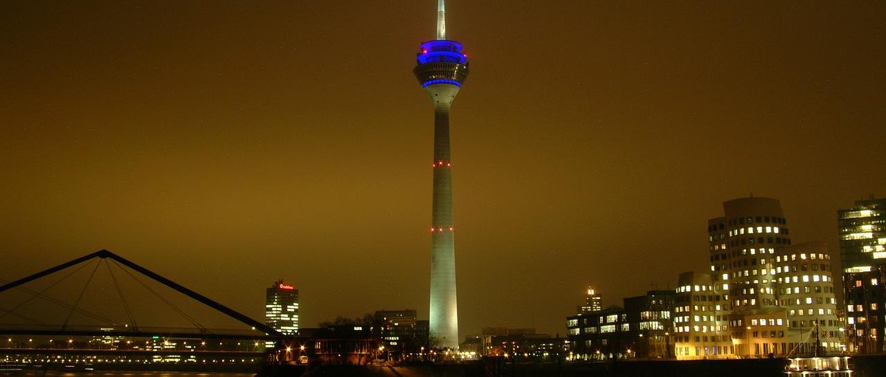 Düsseldorf bei Nacht