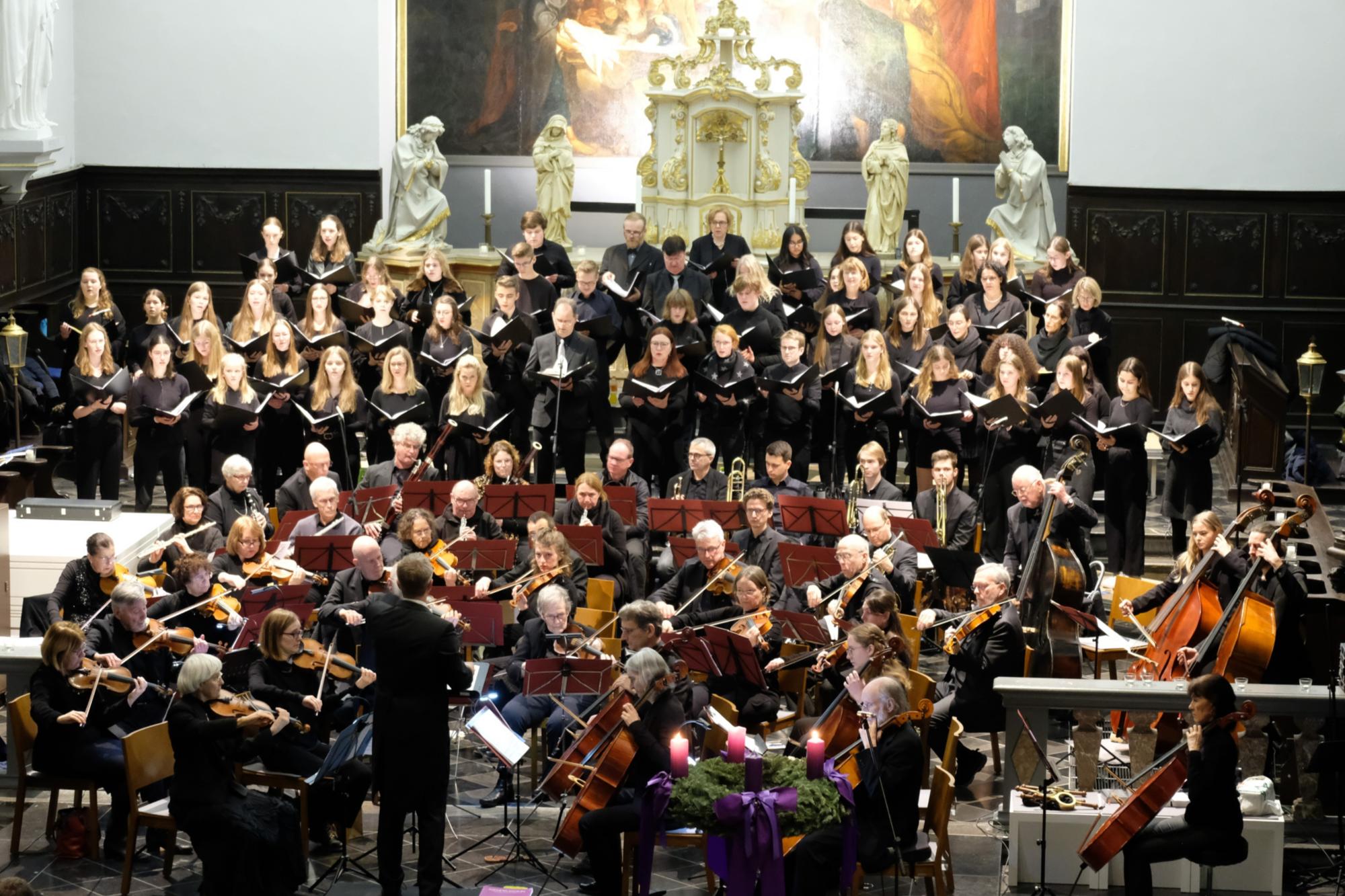 Kammerchor St. Ursula und Sinfonietta Regio (St. Maria Himmelfahrt, Geilenkirchen)